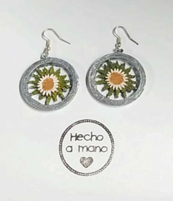 PENDIENTES DE EGUZKILORE PLATEADO