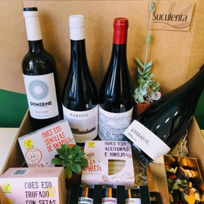 Cata maridada «The Fab four y Yoko Ono». Vinos, queso veggie, y dulce