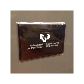 IMÁN RECTANGULAR NEGRO UPV/EHU