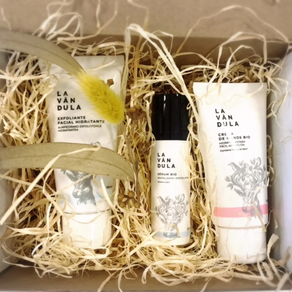 Caja regalo cuidado facial y crema de manos