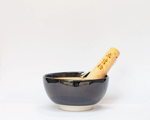 Zeramika japoniarreko suribachi beltza