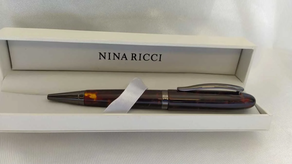 Bolígrafo Nina Ricci