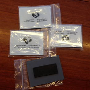 IMÁN METRACRILATO BLANCO UPV/EHU