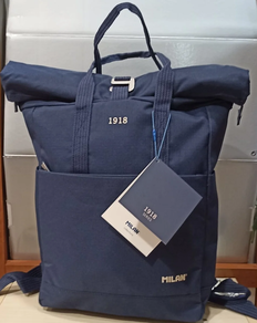 Mochila urbana en azul marino