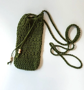 Eskuz ehundutako poltsa berdea mugikorrerako zorroa