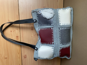 bolso de crochet hecho a mano.