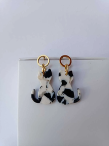Pendientes gatitos de acero y resina blanco y negro