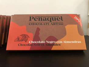 Chocolate negro artesano, con almendras, 70% cacao. Peñaquel