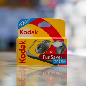 Cámara de usar y tirar de 39 fotos color Kodak Fun saver