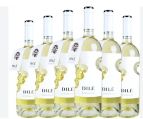 VINO DOC Piamonte   Moscato Dilè-Hand caja de 6 botellas