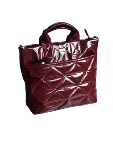 Bolso de charol acolchado