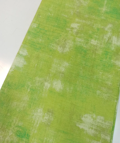 Tela de algodón japonesa Patchwork-verde pistacho con detalles blancos (5 m)