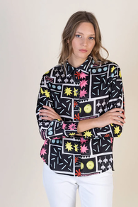 CAMISETA DIBUJO FONDO GRIS- HONGO