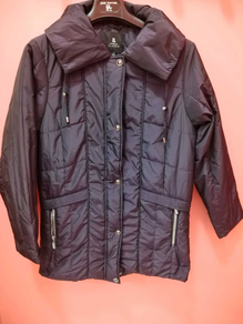 Chaqueta acolchada tres cuartos negra XXL