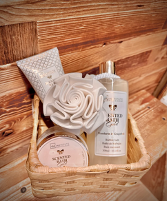 SET DE REGALO EN CESTA IDC MANDARINA Y POMELO