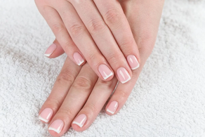 MANICURA SEMIPERMANENTE