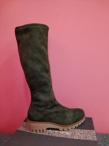 Bota de nobuck alta verde