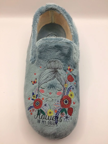 Etxeko zapatila itxiak