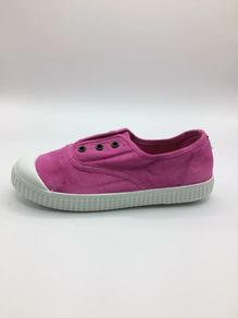 Gomazko oin-punta duten zapatilak