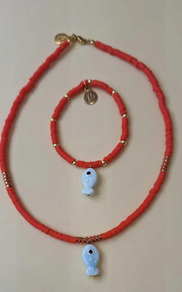 Conjunto de pulsera y colgante