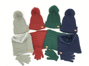 conjunto gorro, guante y cuello forrado de tejido polar por dentro