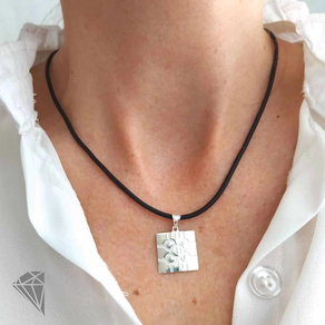 Colgante La Baldosa de Bilbao Plata 17mm.