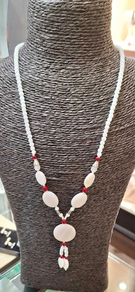 Collar de piedras naturales