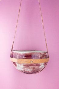 Macetero de cerámica y cuero	rojo