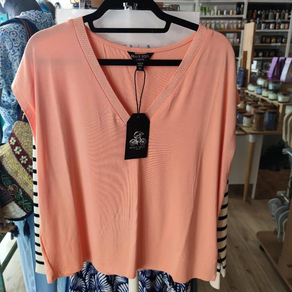 Camiseta cuello pico Coral