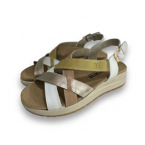 Sandalias Multitira de Piel Treinta's combi verde